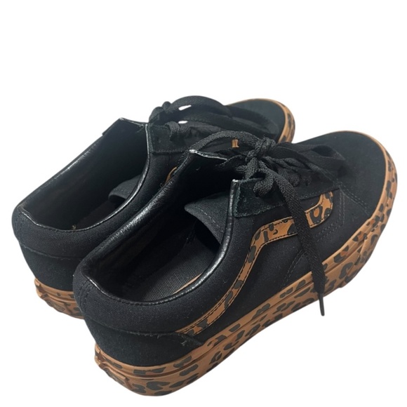 Vans Old Skool Black/Cheetah Platform Shoe - Picture 5 of 6